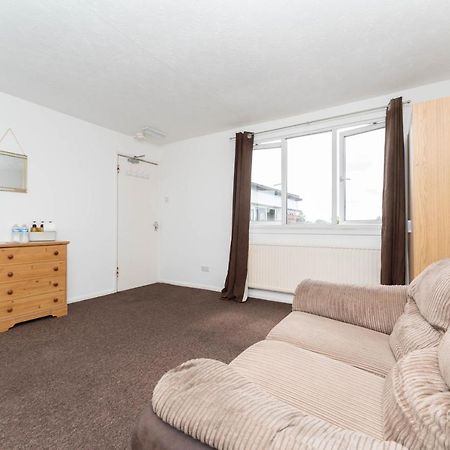 Move Inn Estates - Multiple Rooms Лондон Екстериор снимка